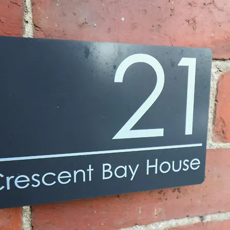 Crescent Bay House Tatil Evi